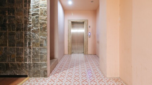 Reddoorz Canley Residential - Quarantine Hotel