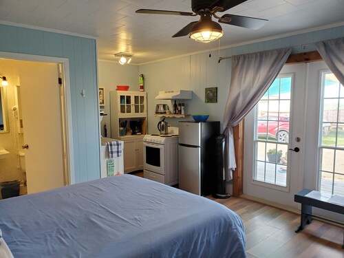 Oceanside Suite 2 Located on Beautiful White Sand Beach at North Lake Harbor PEI