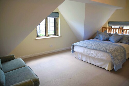 The Old Hall - Retreat Group