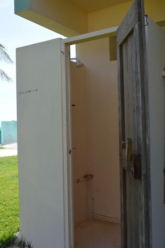 Ocean Home On Gated Family Farm, Pet Friendly, Near Rincon Art Walk/ Farmers Mkt