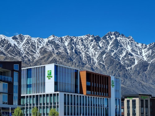 Holiday Inn Queenstown Remarkables Park, an IHG Hotel