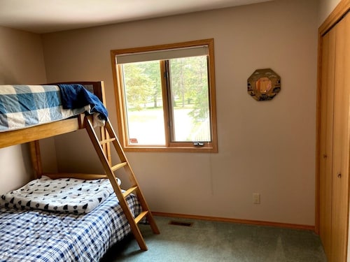 Lake Life meets Country Living Near Gimli