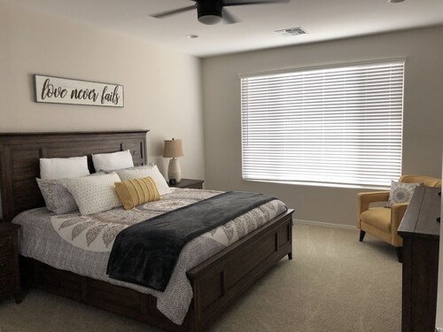 3 bedroom house with Golf, pool, hot tub, gym, biking, and much more