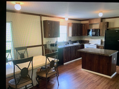 South GA Outdoor 200-acre Ranch with 3/2 House