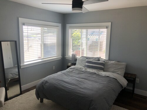 NEWLY Renovated 2 BR | 1 BA Havenscourt Home