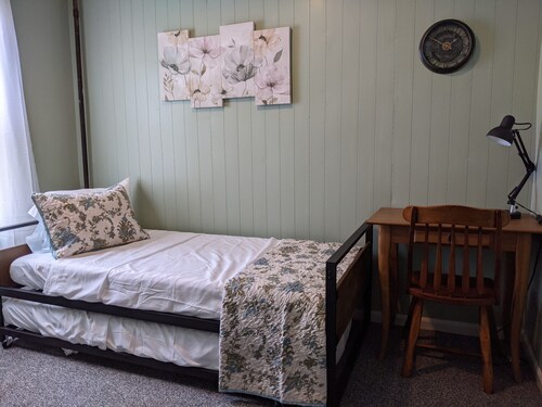 NEW!! 2 Bedroom Apt! First Floor