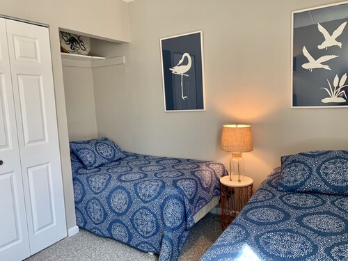 405 Retreat at Hall Harbor in STONE HARBOR on 96th St- Close to The Reeds