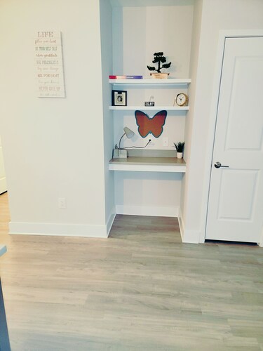 Spacious 2 bedroom near Truist park, W/ Pool