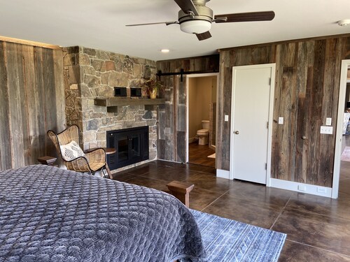 Four Silos Retreat - Luxury Ranch Home