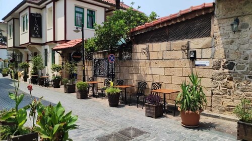 Tu Casa Linda Hotel