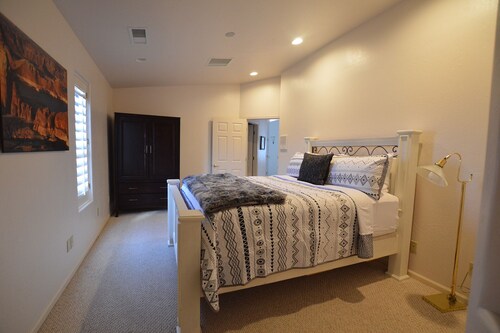 4 Bedroom 3 Bath Home close to Antelope Canyon, Horseshoe Bend and Lake Powell!