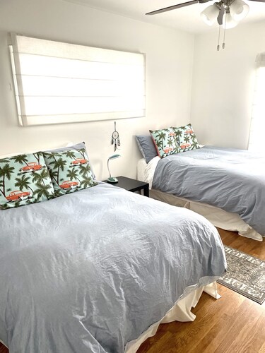 Quiet Neighborhood, 3 Bedroom, 2 Bath, Huge Backyard & Pool