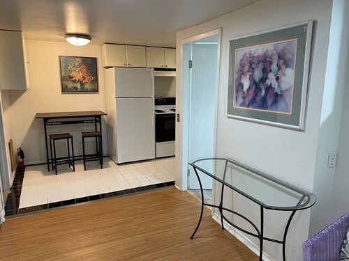 Olympic Hills six bed haven with hot tub and grill