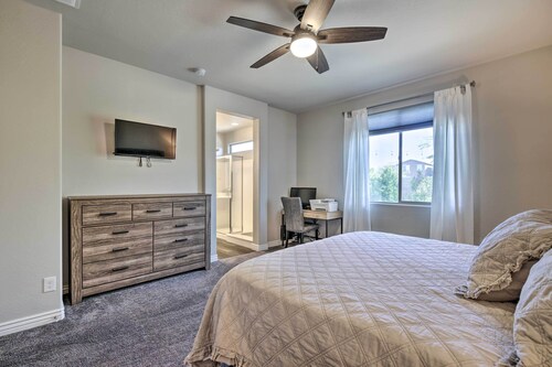 NEW! Modern Queen Creek Oasis: Game Room & Grill!