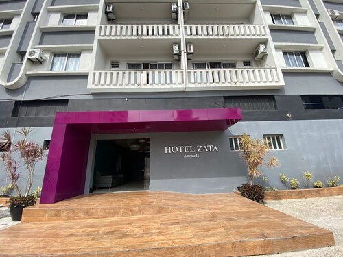 Hotel Zata e Flats