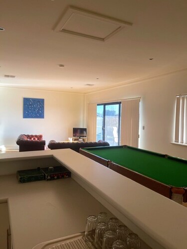 Unwind @ 'Pearl of Wallaroo' Sea Escape