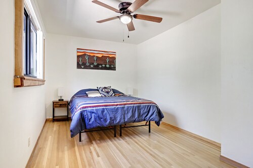 Charming ABQ home, prime location, gated parking