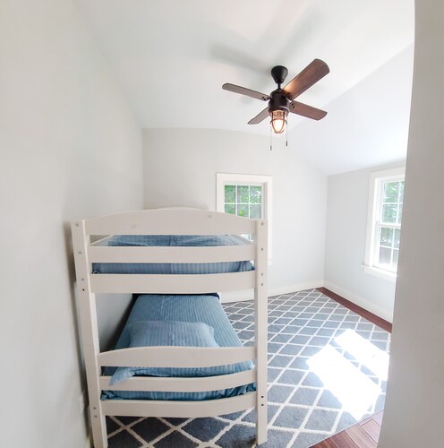 New! Cape Cod Beach Cottage ***Central Air***