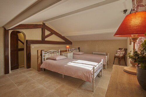 Manor House - La Tour d'Armène **** 250m2 / 5 rooms / 5 bathrooms / 8 to 16 pers