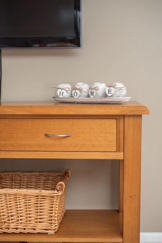 Arlingtons - A 3 bedroom apartment close by the sea