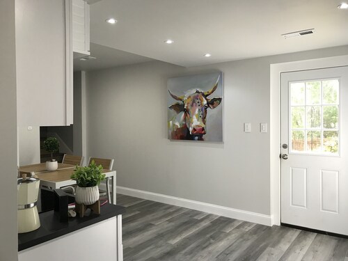 Luxury Retreat Apartment in the ♥ of Spotsylvania