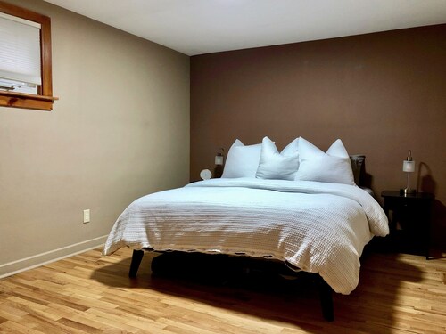 NEW! Close to Crystal Lake & downtown Beulah | Dogs welcome | Introductory rate!