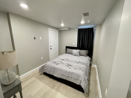 2 bedroom 2 block from beach and casino brand new.