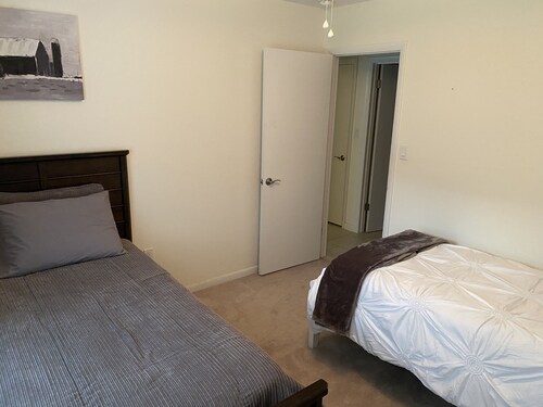 Charming Downtown Mount Dora Cottage