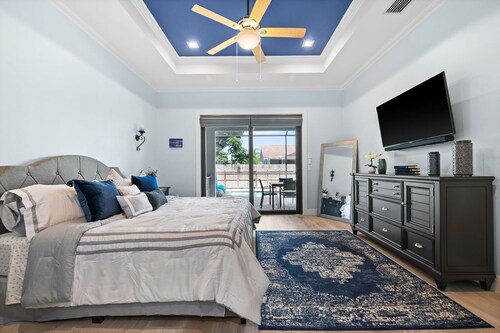 Luxurious retreat on Marco Island