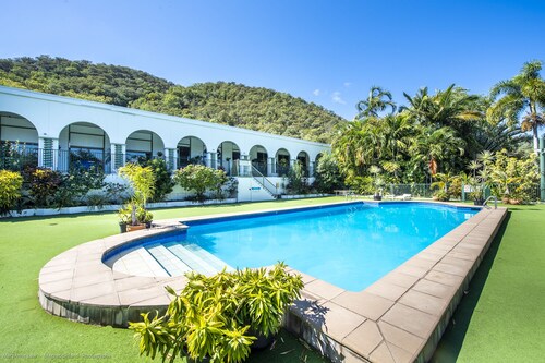 Bush Retreat Magnetic Island on Mandalay