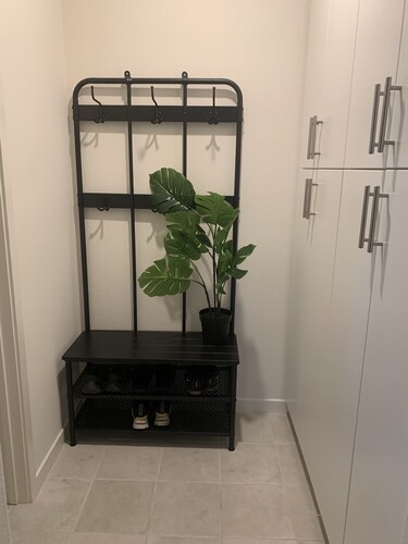 Modern 3 story spacious condo!