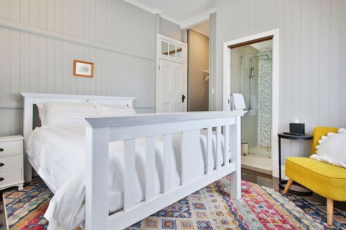 Beautiful B & B