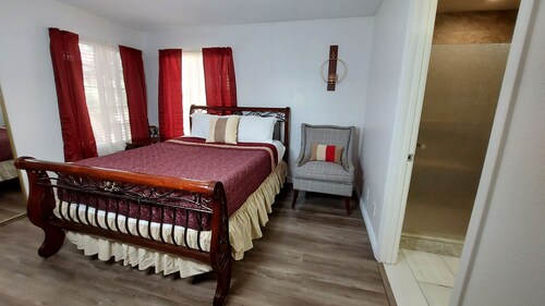 3 bedroom Condo inside gated community