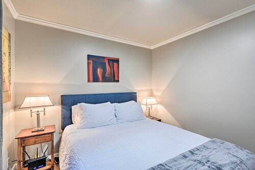NEW! Pet-Friendly Seattle Home - 10 Mi to Downtown