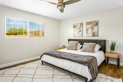 Dog-Friendly Home with Free WiFi, Central AC & Washer/Dryer - Snowbird-Friendly