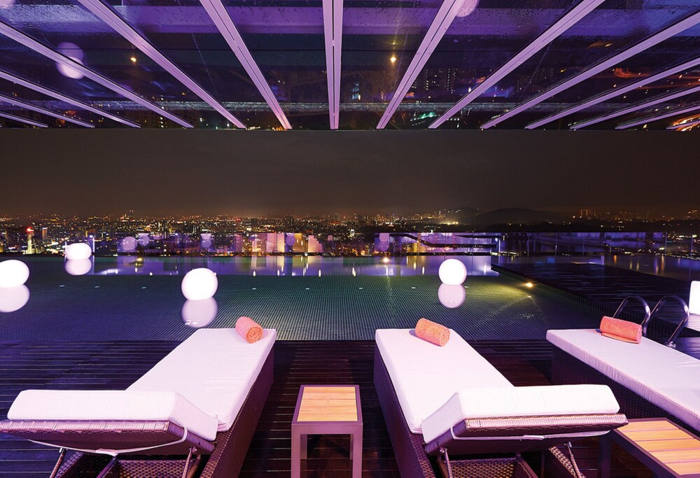 Infinity Pool