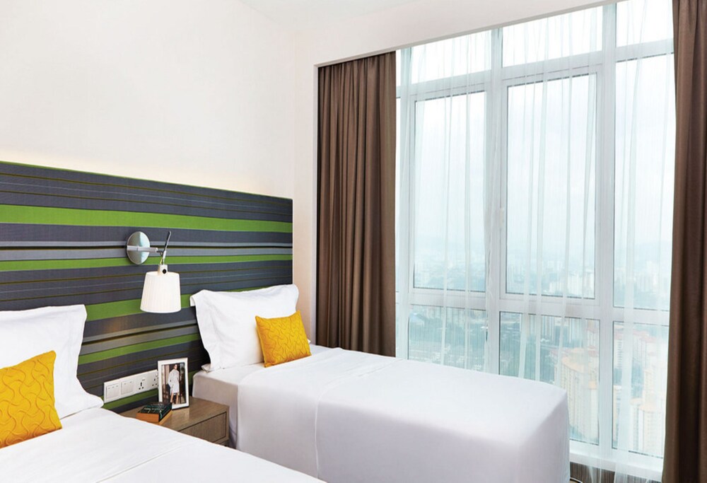 Deluxe Room, 1 Bedroom - Guestroom