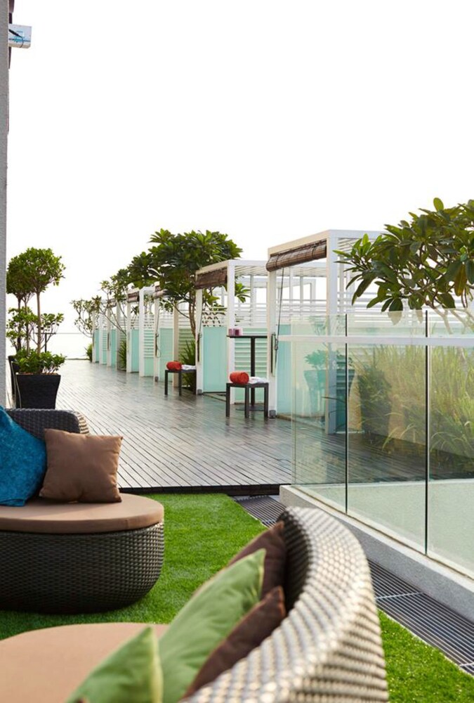 Rooftop Pool