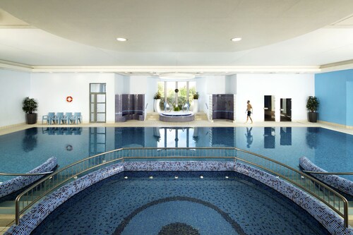 Springhill Court Hotel
