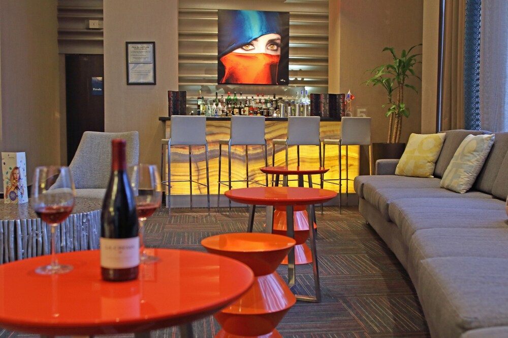 Bar-salon de l'hôtel
