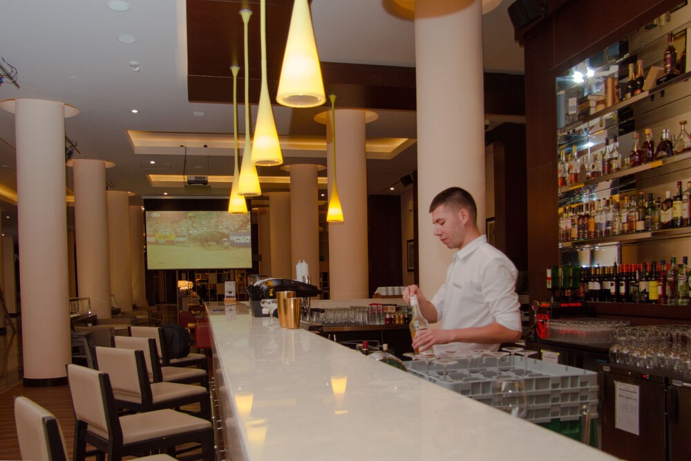 Hotel Bar