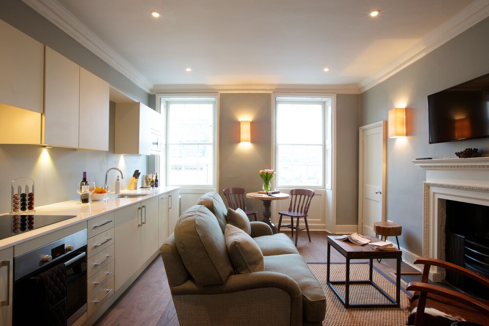 1 Bedroom Apartment for 2 people - Living Area