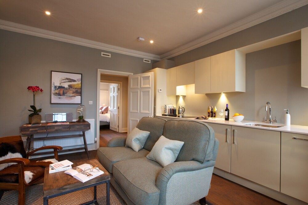 1 Bedroom Apartment for 2 people - Living Area