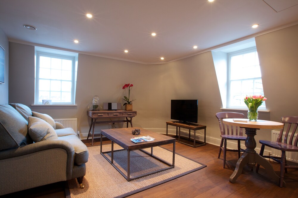 1 Bedroom Apartment for 2 people - Living Area