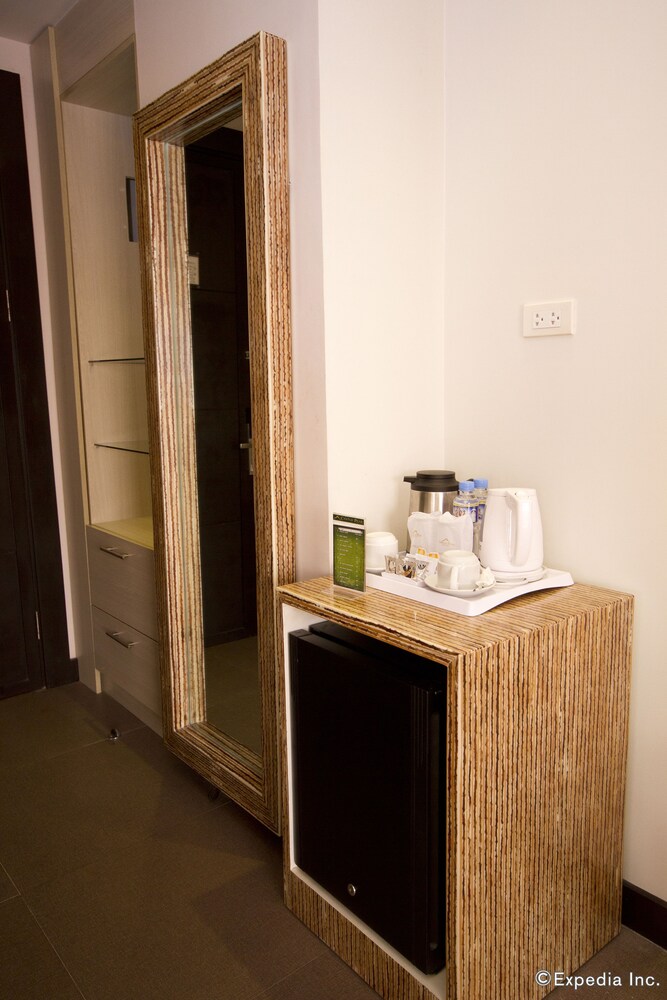Mini-Refrigerator