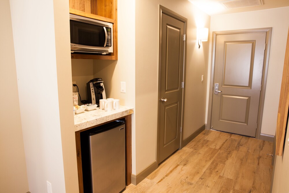 Mini-Refrigerator