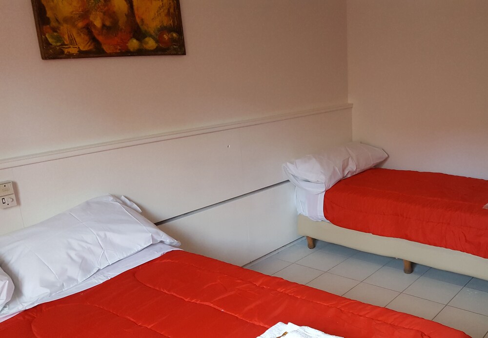 Triple Room - Guestroom
