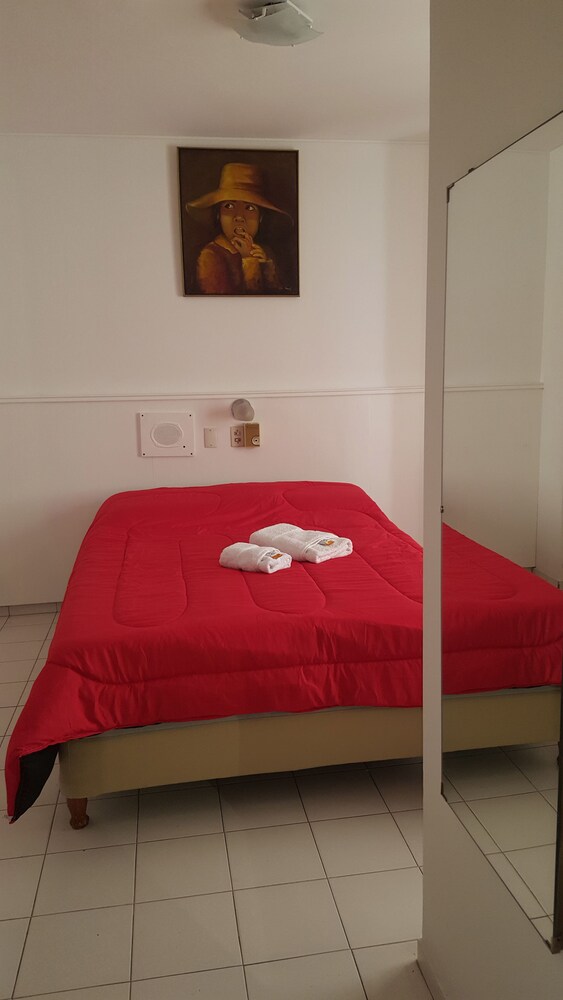 Double Room - Guestroom