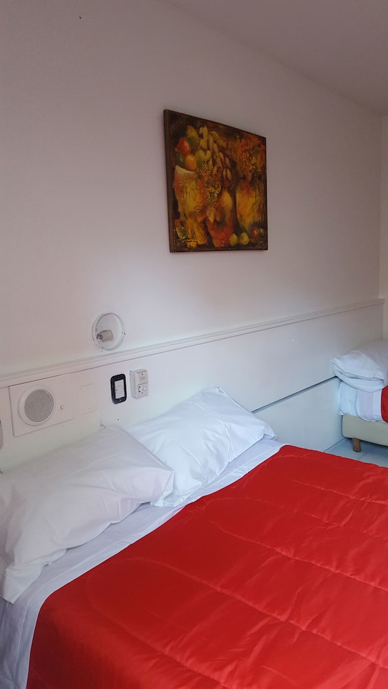 Triple Room - Guestroom
