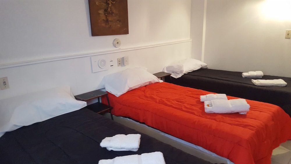Quadruple Room - Guestroom